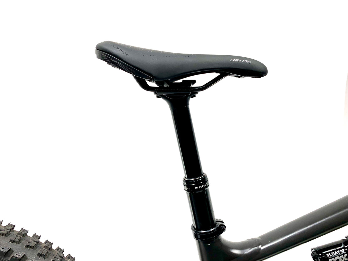 2025 Specialized Status 2 170 Sram NX Eagle 1X12 Size: S0 (Preowned)