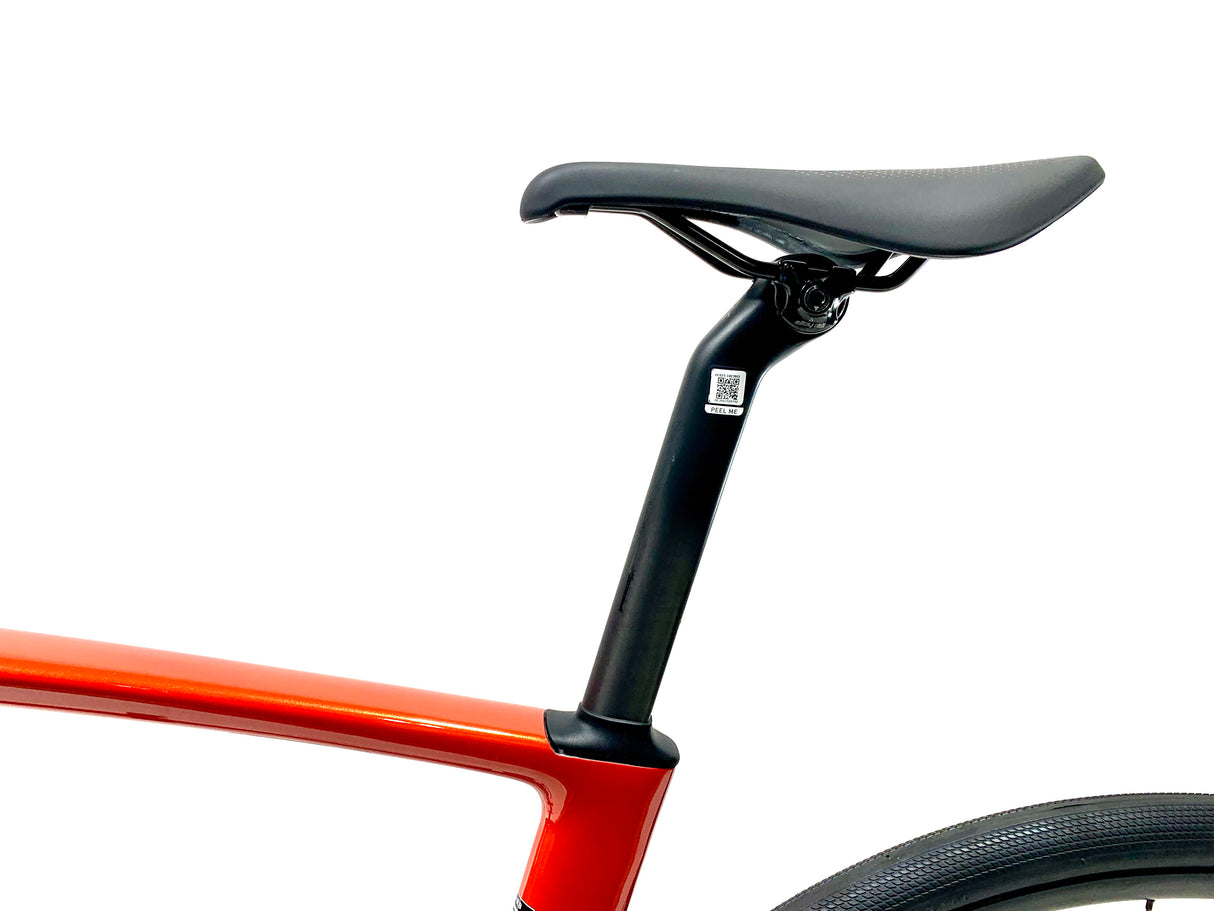 2027 Specialized Roubaix SL8 Shimano Tiagra Size: 56cm (Preowned)