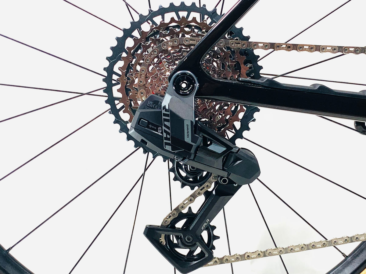 2027 Specialized Crux 5 Comp Carbon Sram Rival XPLR Size: 58cm (Preowned)