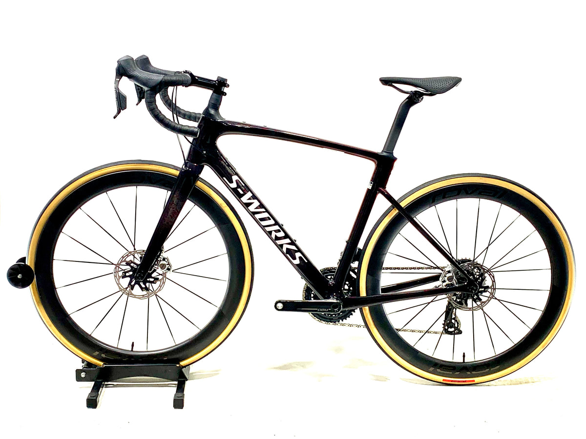 2027 Specialized S-Works Roubaix SL8 Sram Red AXS Size: 56cm (Preowned)