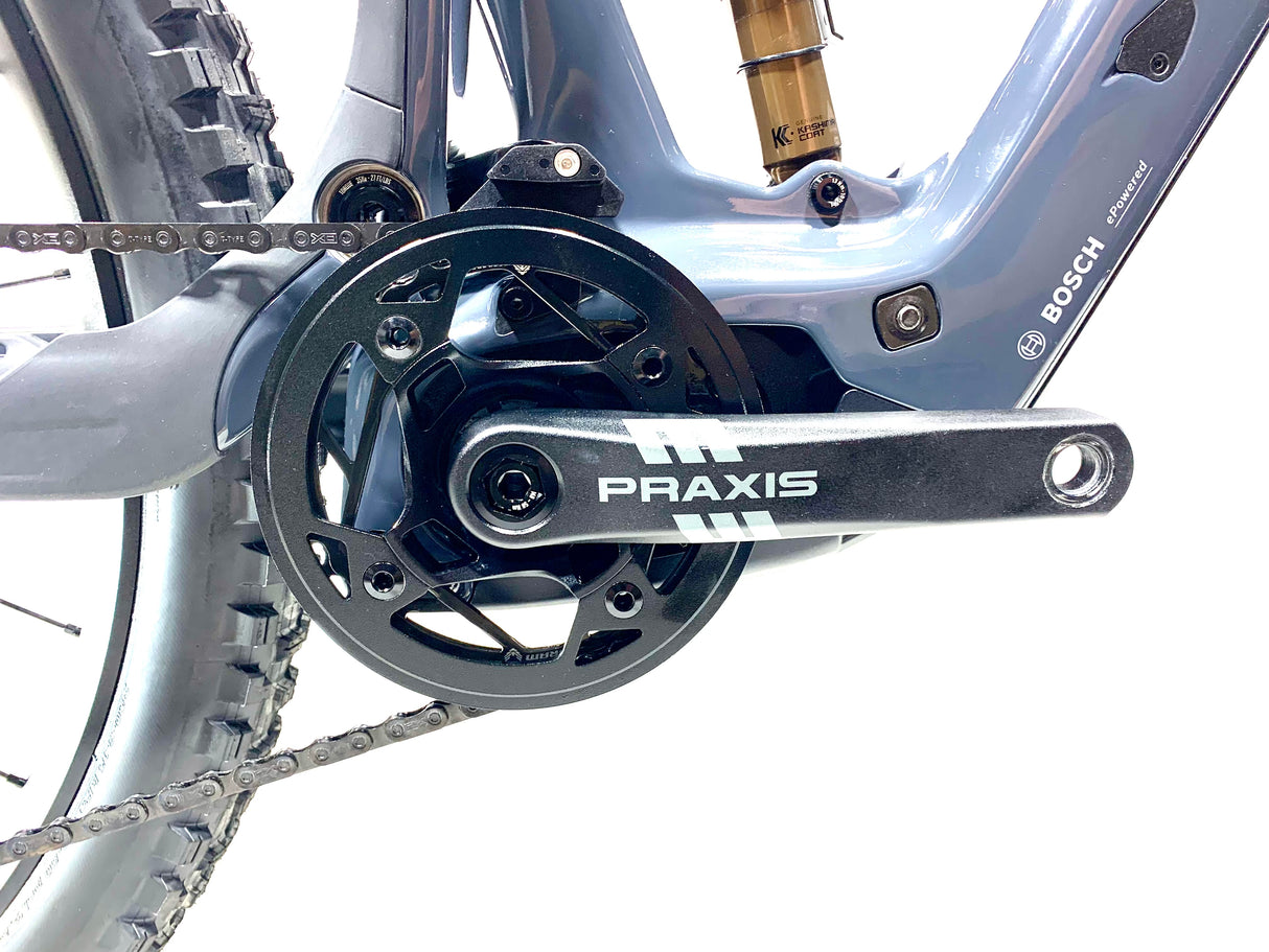 2026 Pivot Shuttle SL/AM Pro SRAM X0 AXS 1X12 Size: (Preowned)