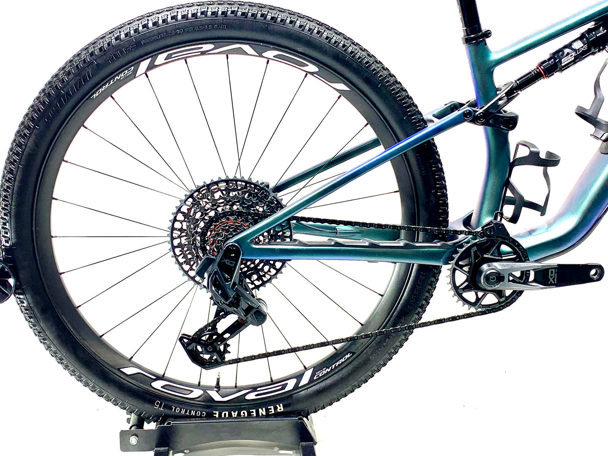 2025 Specialized Epic 8 Pro SRAM X0 AXS 1X12 Size: Small (Preowned)