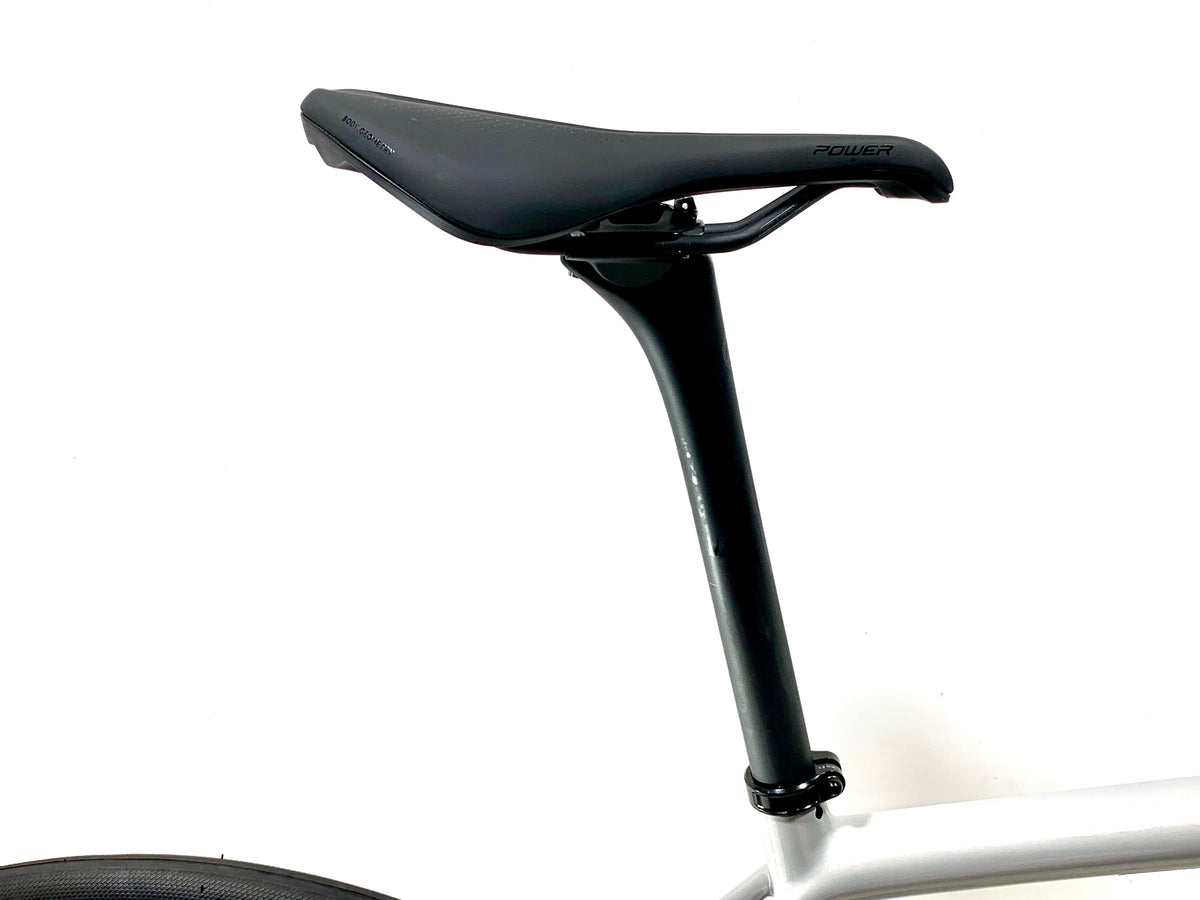 2027 Specialized Aethos 2 Expert Sram Force Size: 56cm (Preowned)