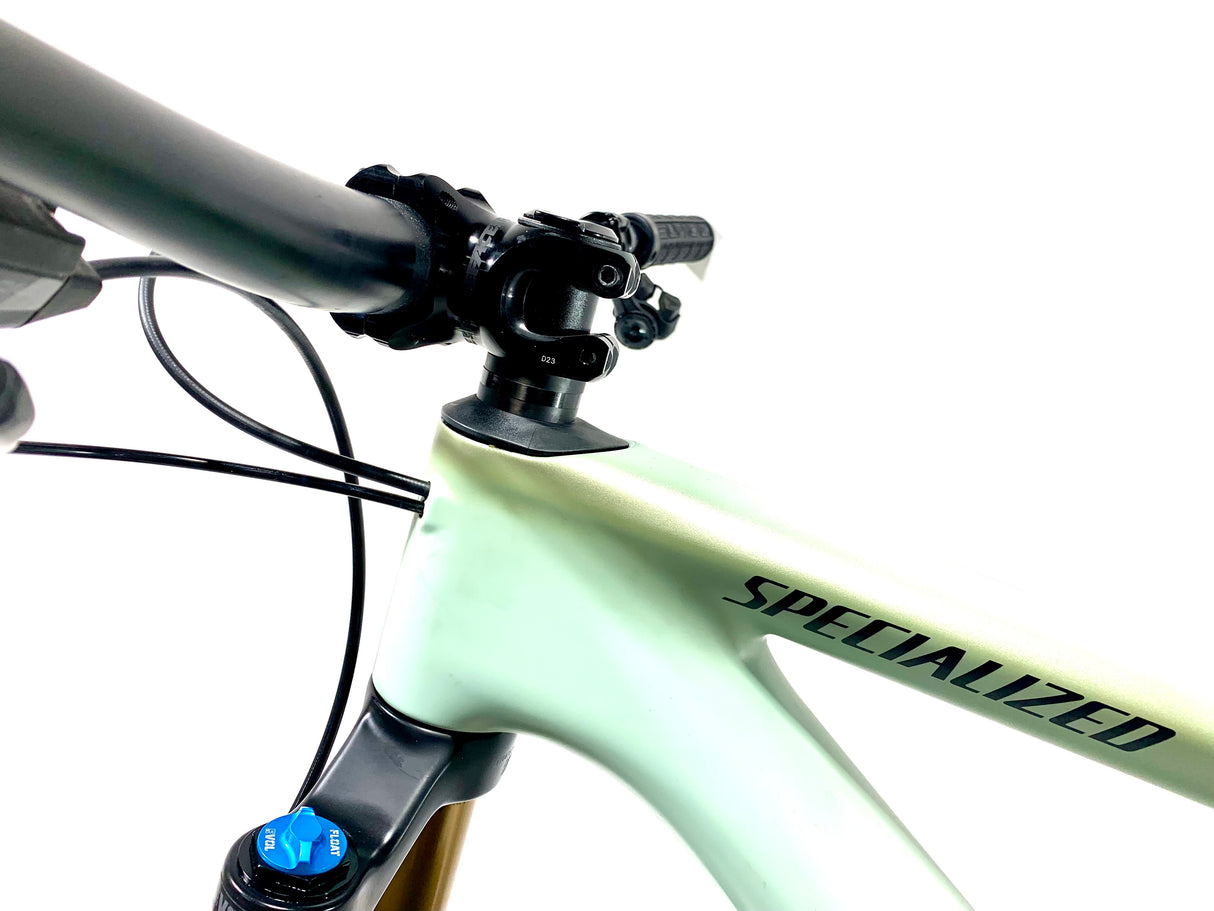 2024 Specialized Epic 8 Evo Pro SRAM X0 AXS Size: Medium (Preowned)