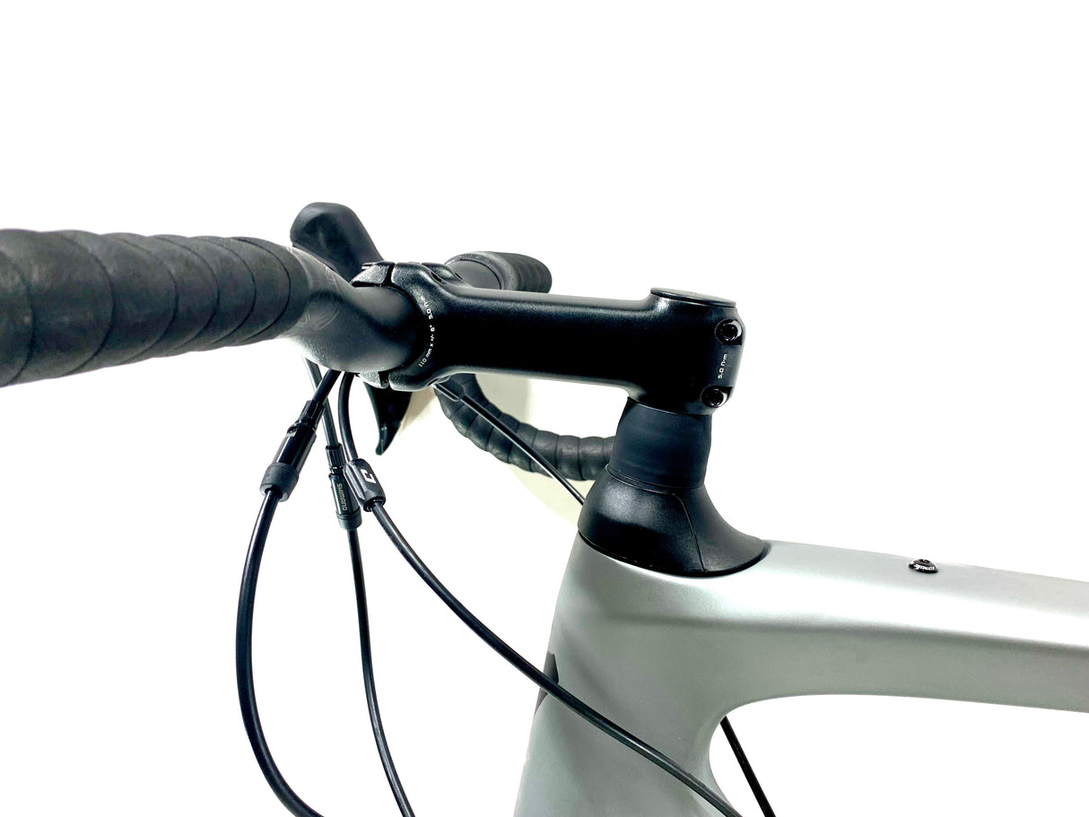 2026 Specialized Roubaix SL8 Carbon Disc Shimano Size: 58cm (Preowned)