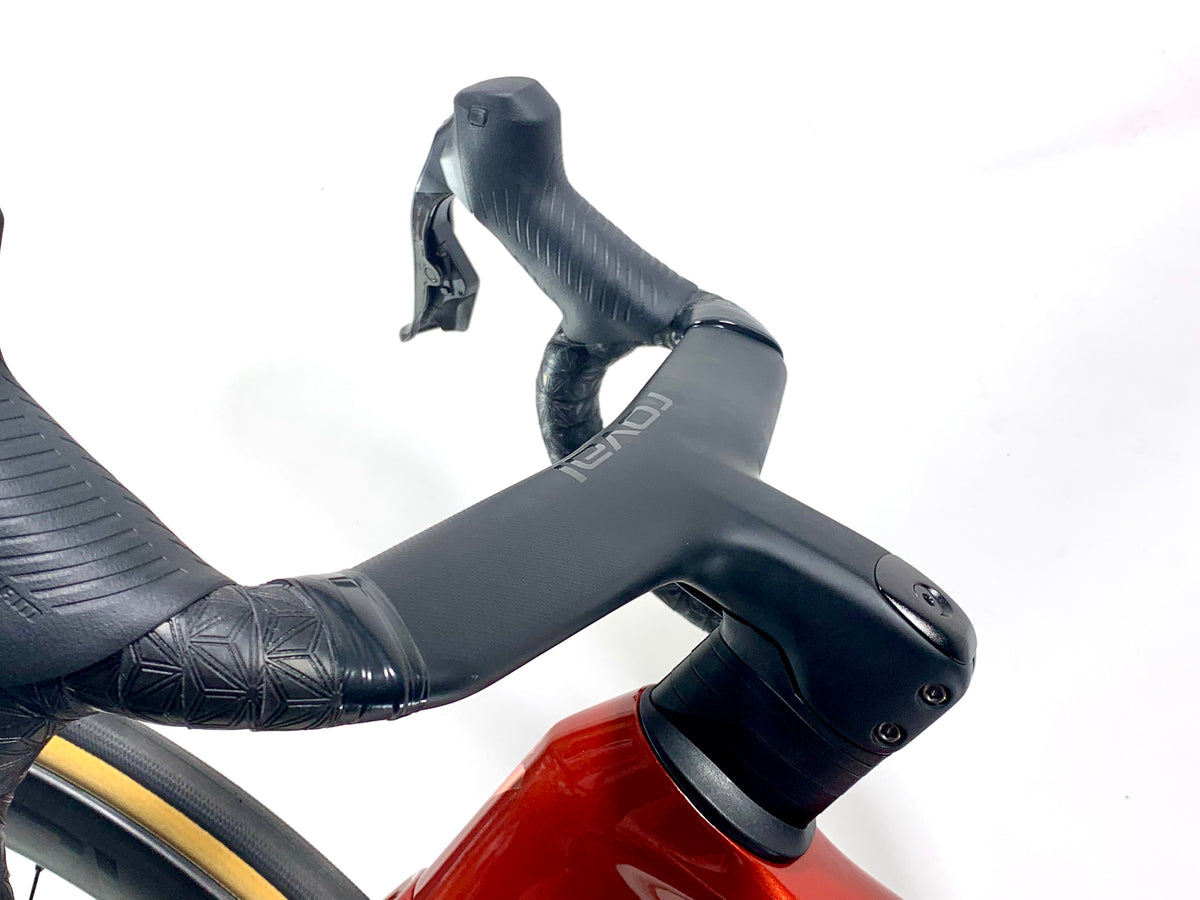 2027 Specialized Tarmac SL9 S-Level SRAM Red AXS Size: 52cm (Preowned)