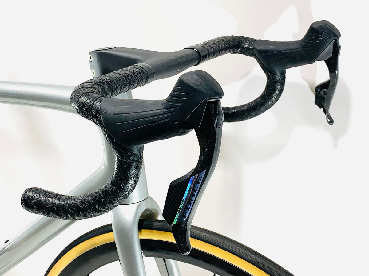 2027 Specialized Aethos 2 Pro Sram Force Size: 56cm (Preowned)