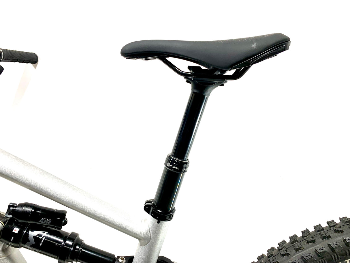 2025 Specialized Status 2 170 Sram NX Eagle 1X12 Size: S0 (Preowned)