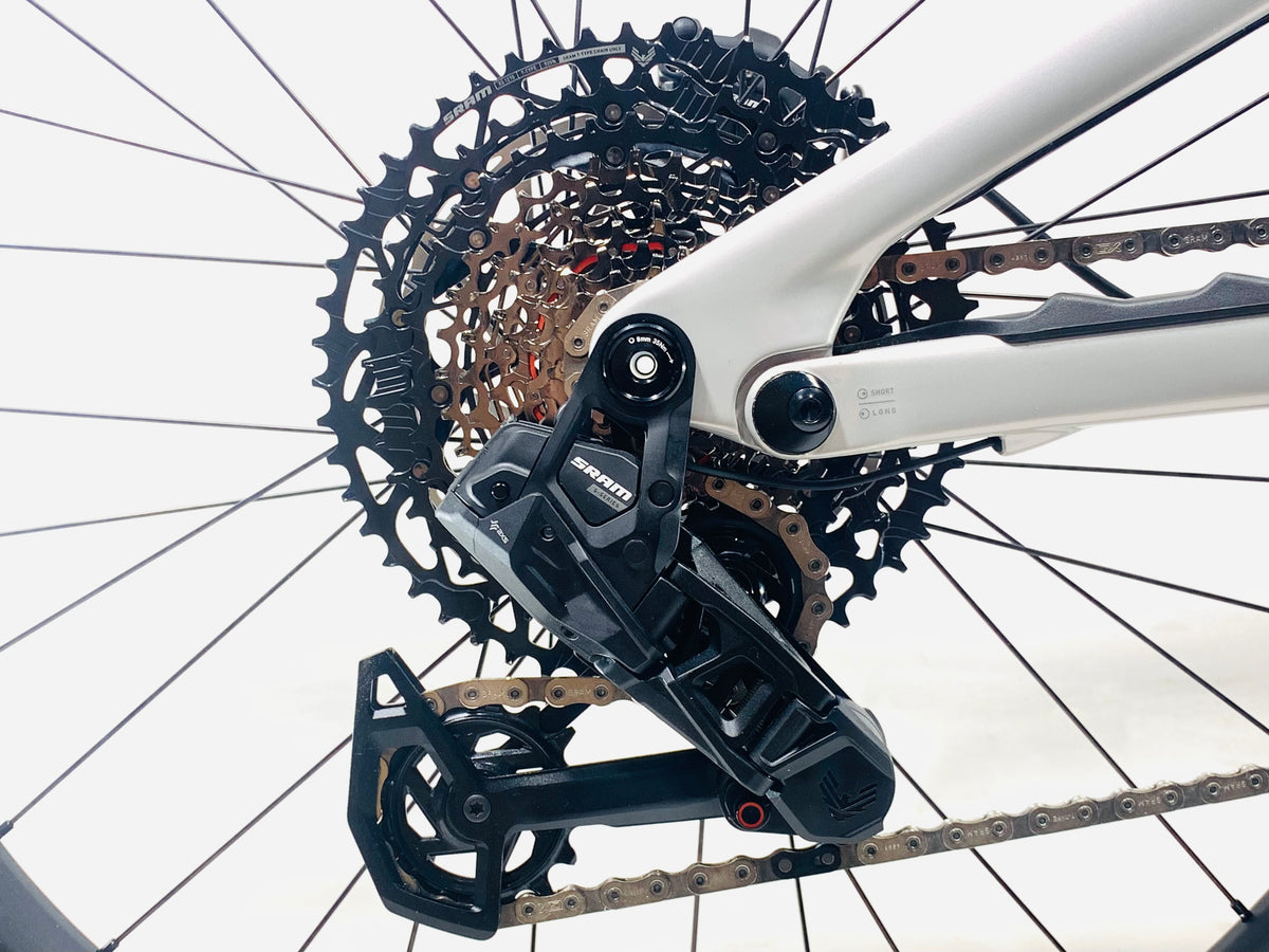 2027 Specialized Turbo Levo 4 Comp Carbon SRAM Size: S4 (Preowned)