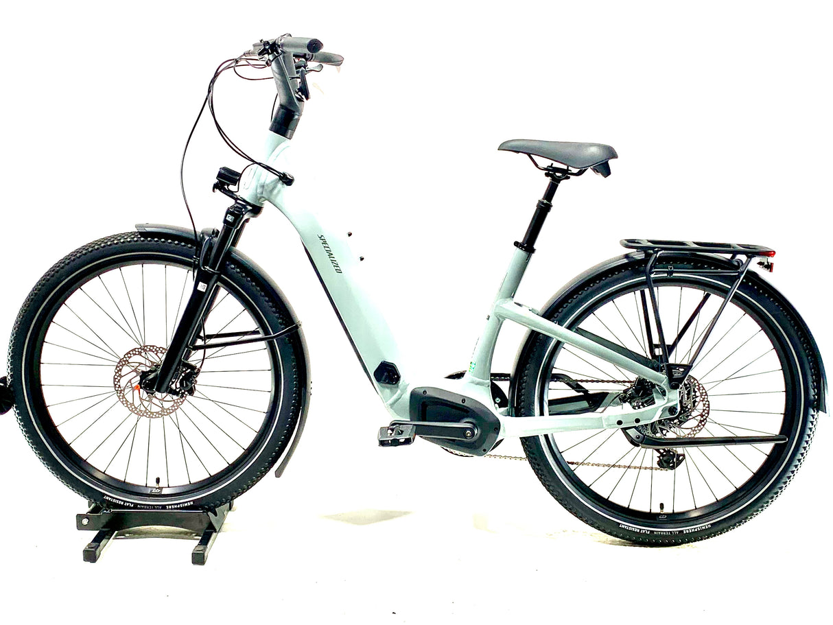 2027 Specialized Turbo Como 4.0 E-Bike Size: Medium (Preowned)