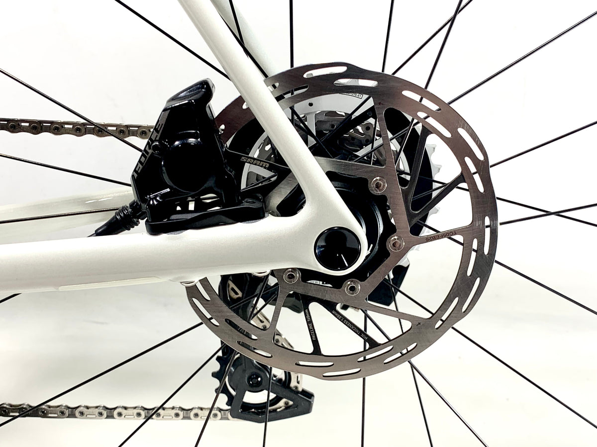 2027 Specialized Aethos 2 Pro Sram Force Size: 56cm (Preowned)