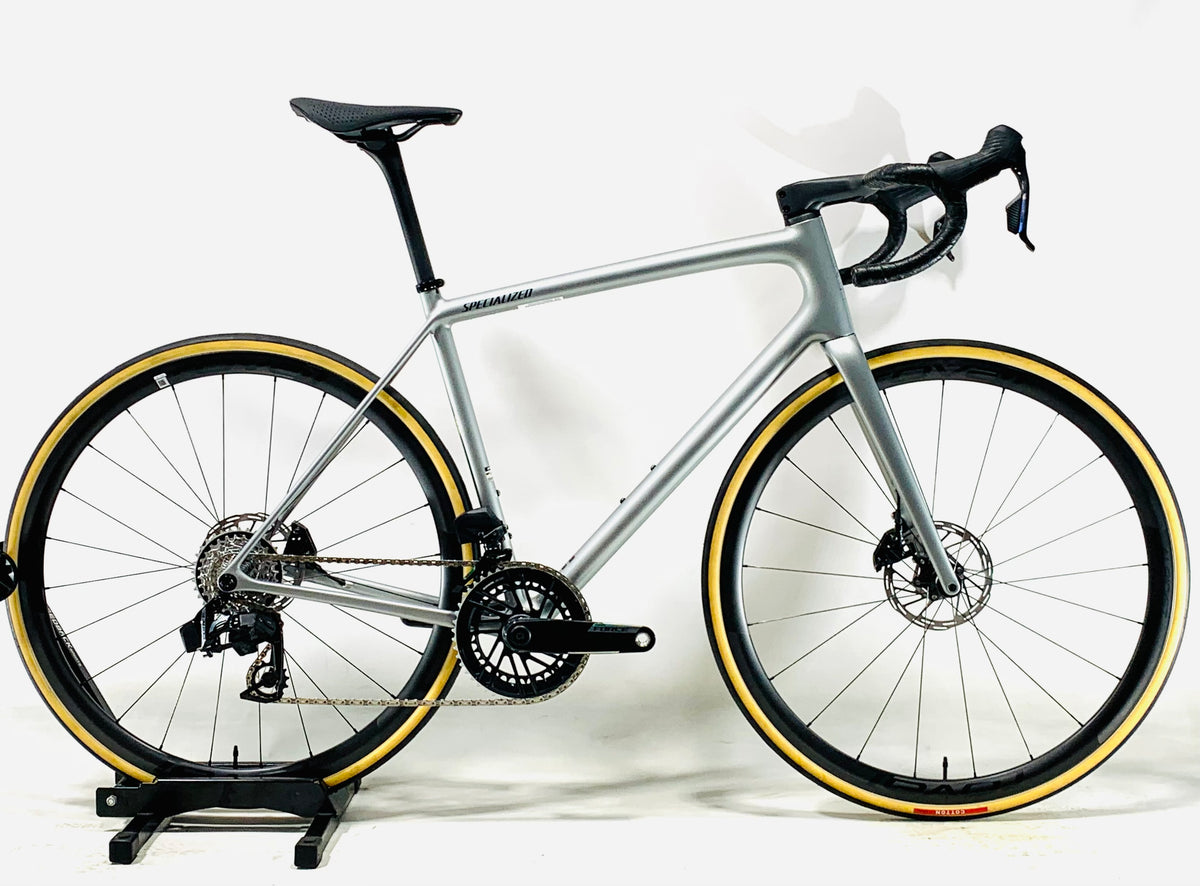 2027 Specialized Aethos 2 Pro Sram Force Size: 56cm (Preowned)