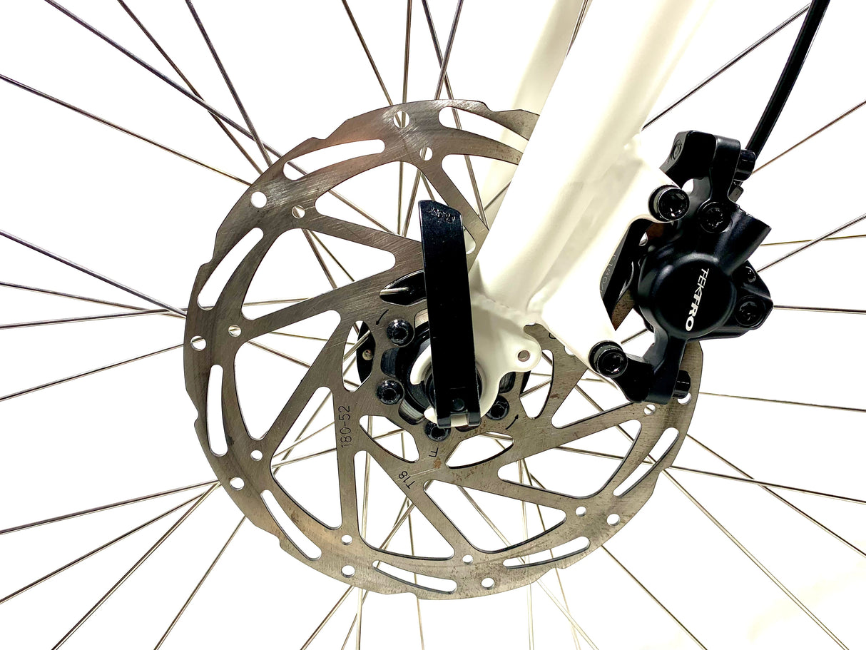 2026 Specialized Roll 3.0 Size: Large (Preowned)