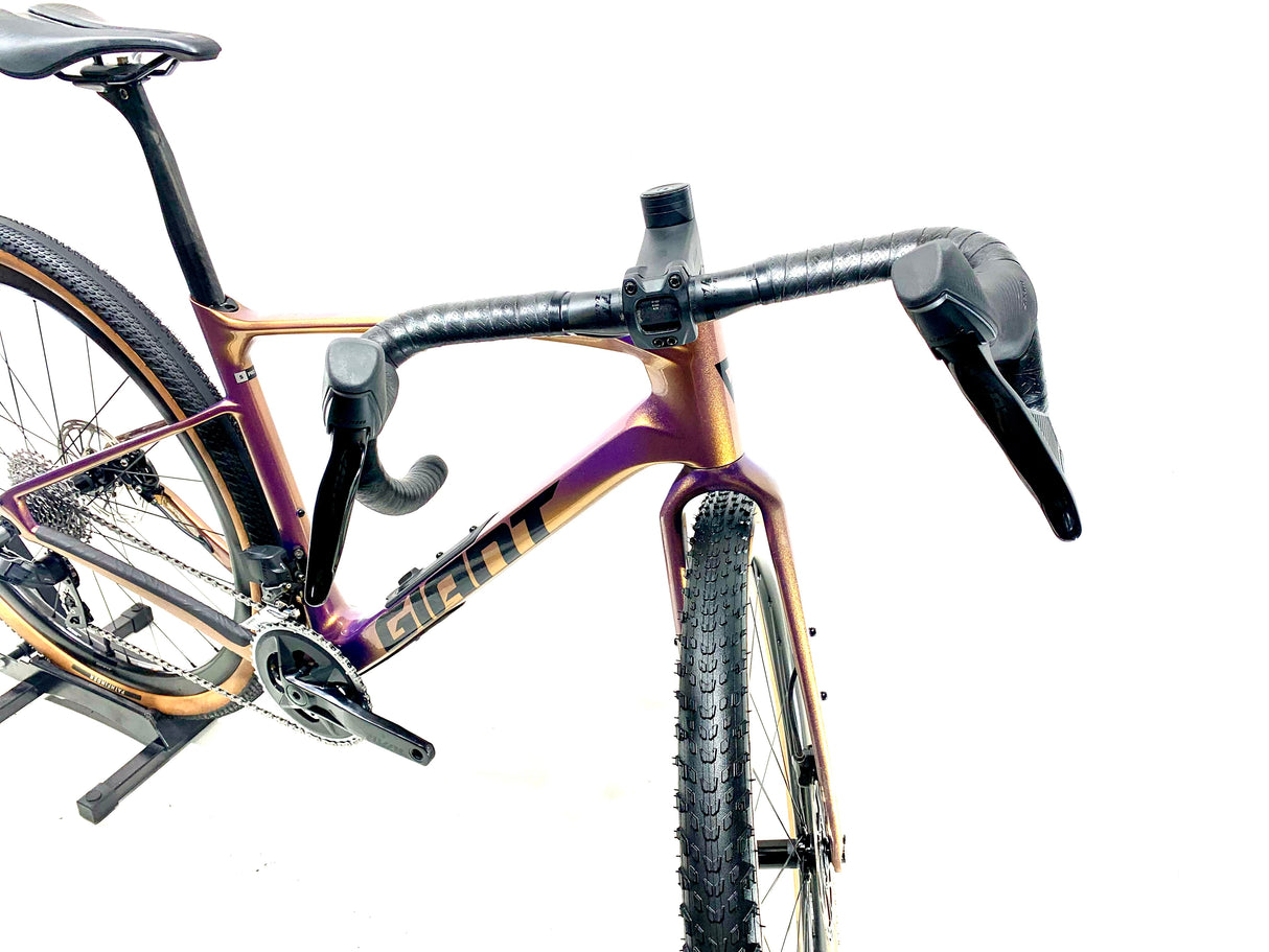 2025 Giant Revolt Advanced Pro 1 Sram Rival AXS 2X12 Size: Small (Preowned)