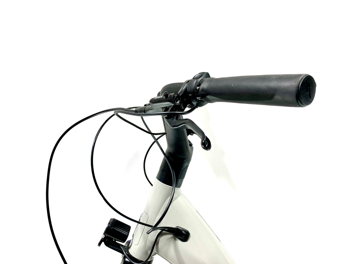 2026 Specialized Turbo Como 4.0 E-Bike Size: Medium (Preowned)