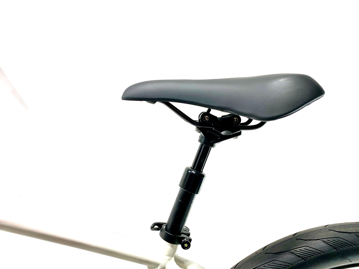 2026 Specialized Roll 3.0 Size: Large (Preowned)