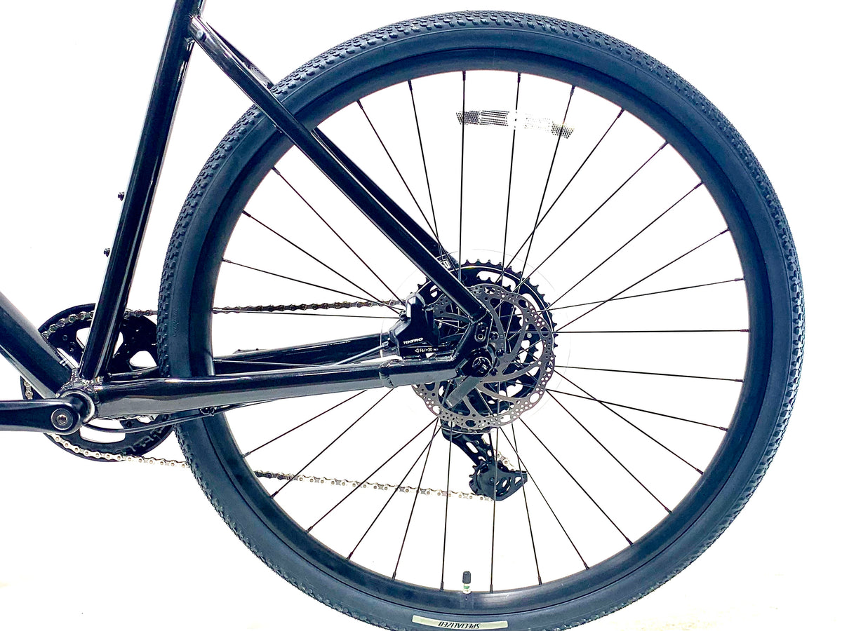 2027 Specialized Sirrus X 2.0 Shimano Size: XL (Preowned)