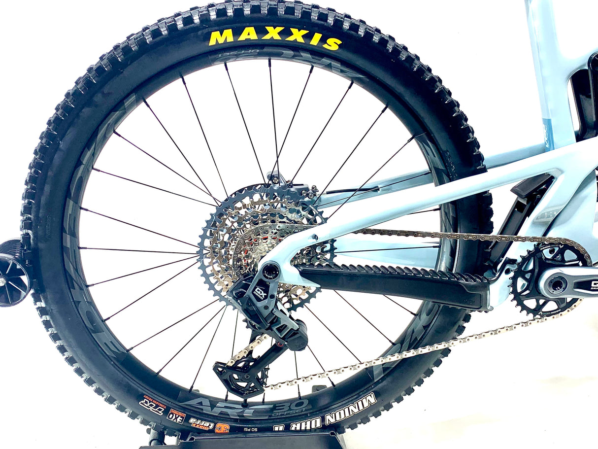 2025 Santa Cruz 5010 Carbon C Sram GX AXS Size: Large (Preowned)