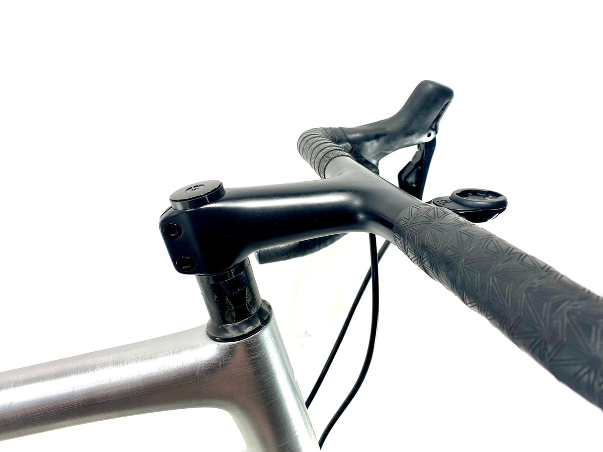 2021 Specialized S-Works Aethos Dura Ace 2X12 Size: 58cm (Preowned)