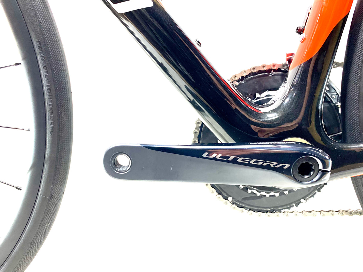 2018 Specialized Roubaix Expert Carbon Ultegra Di2 11-Speed Size: 58cm (Preowned)
