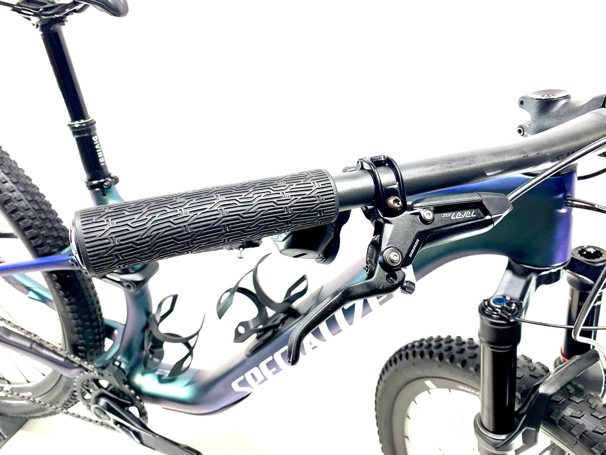 2025 Specialized Epic 8 Pro SRAM X0 AXS 1X12 Size: Small (Preowned)