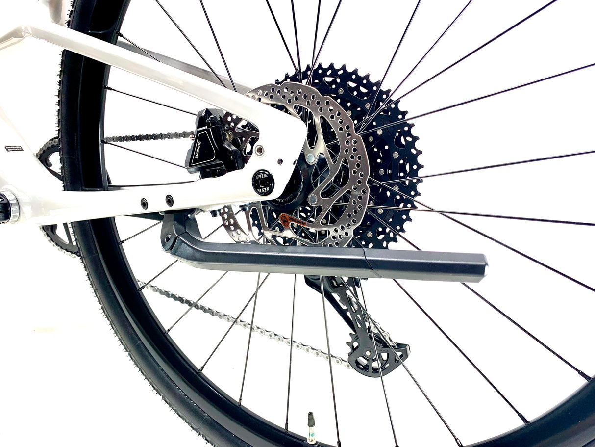 2027 Specialized Sirrus X 5.0 Carbon Shimano Size: Large (Preowned)