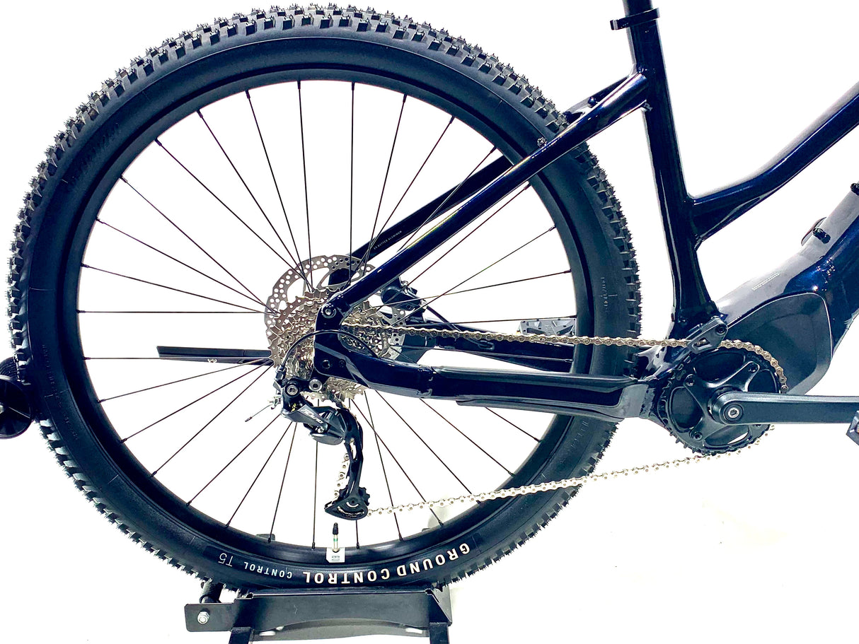 2023 Specialized Turbo Tero 3.0 Step-Through E-Bike Size: Medium (Preowned)