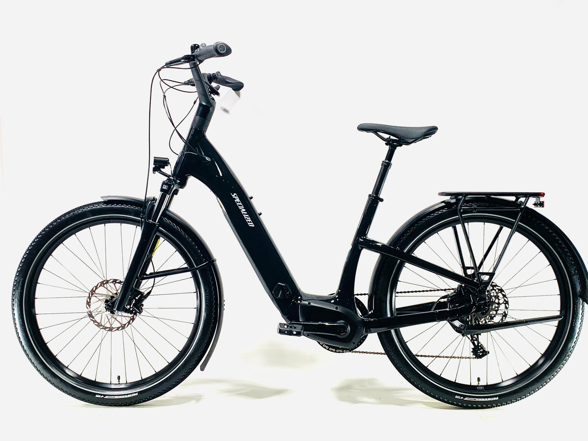 2023 Specialized Turbo Como 4.0 E-Bike Size: Large (Preowned)