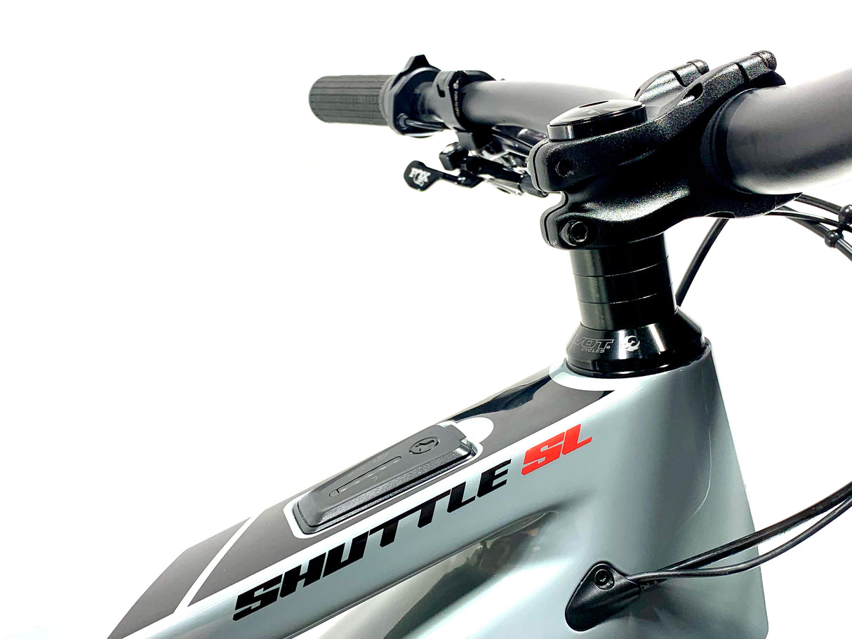 2023 Pivot Shuttle SL Pro SRAM X0 AXS 1X12 Size: Large (Preowned)