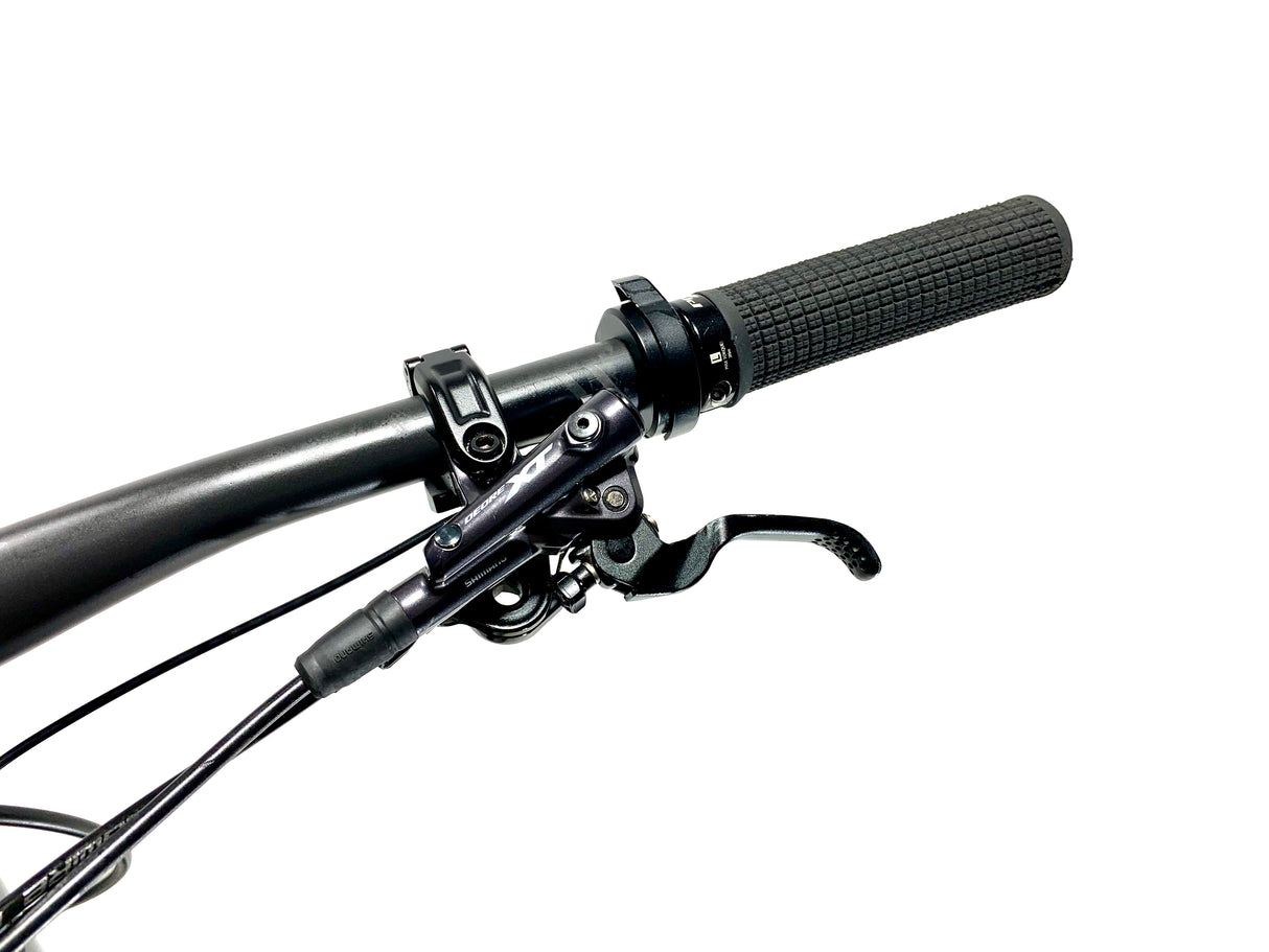 2023 Pivot Shuttle SL Pro SRAM X0 AXS 1X12 Size: Large (Preowned)