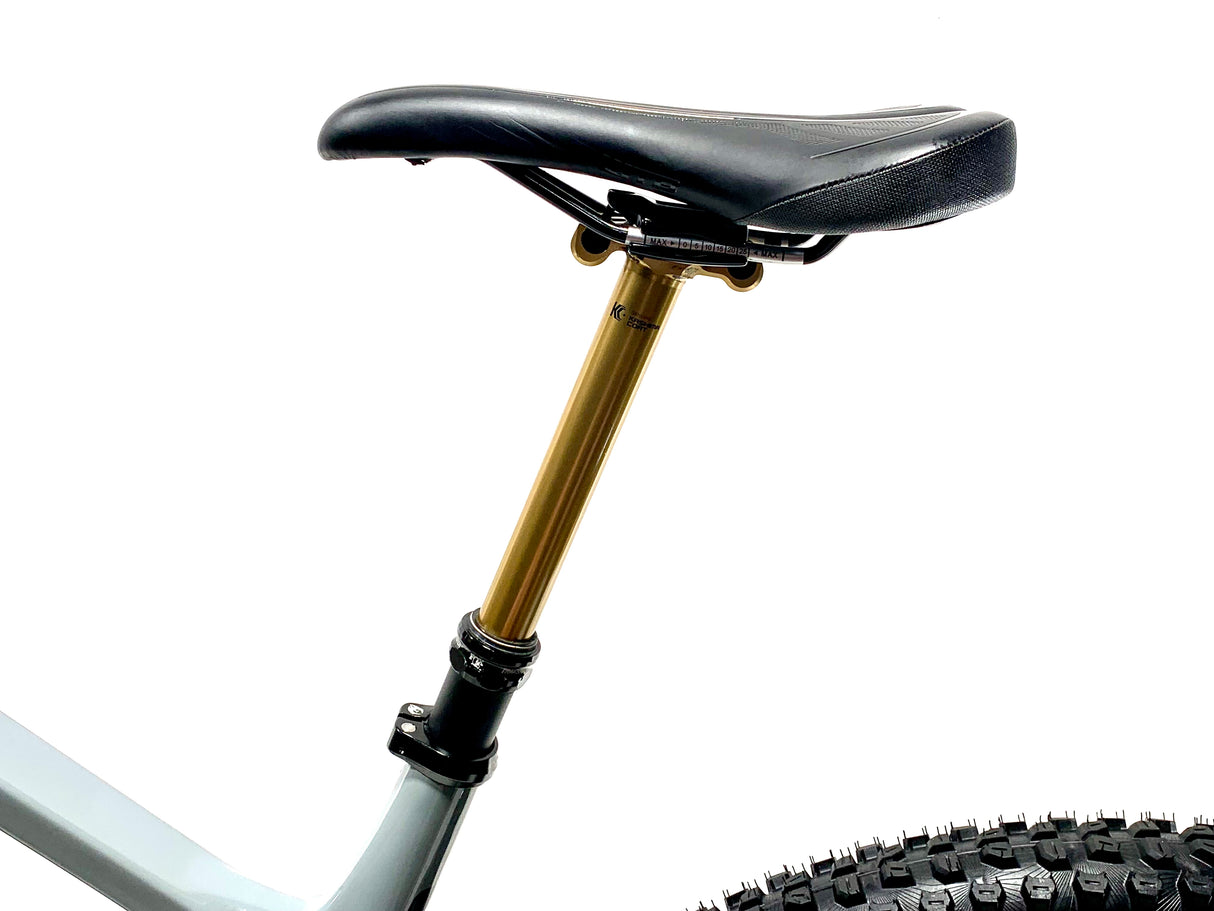 2023 Pivot Shuttle SL Pro SRAM X0 AXS 1X12 Size: Large (Preowned)