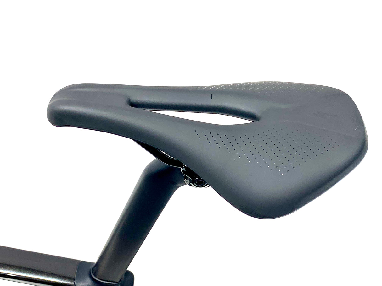 NEW 2026 Specialized Roubaix SL8 Sport Shimano 105 12-Speed Size: 54cm