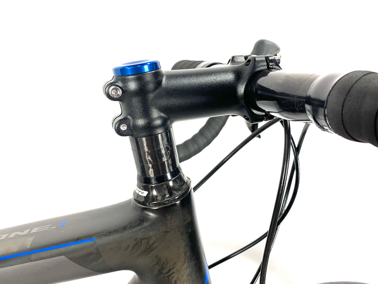 2015 Fuji Altamira 1.1 Carbon Dura Ace 11 Speed Oval Alloy Wheels Size: Medium(54cm)