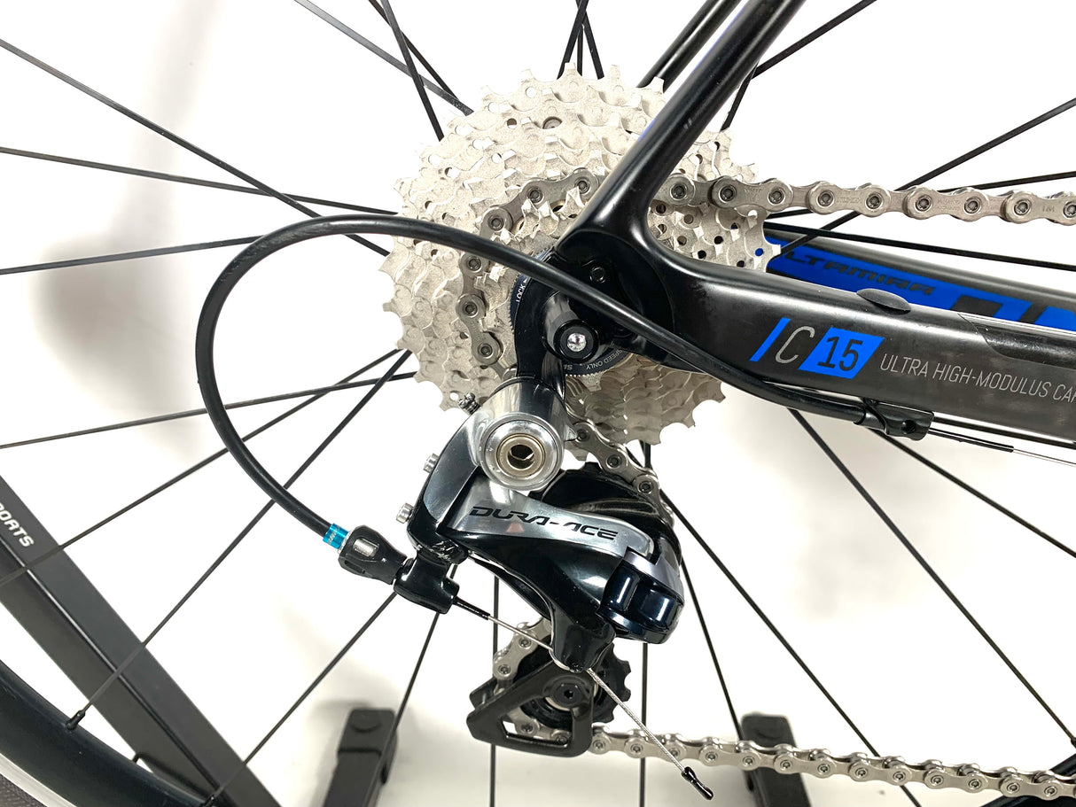 2015 Fuji Altamira 1.1 Carbon Dura Ace 11 Speed Oval Alloy Wheels Size: Medium(54cm)