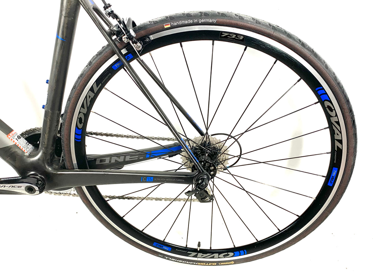 2015 Fuji Altamira 1.1 Carbon Dura Ace 11 Speed Oval Alloy Wheels Size: Medium(54cm)