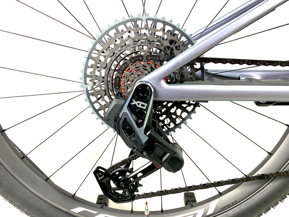 2026 Specialized Epic 8 Pro SRAM X0 AXS 1X12 Roval Carbon Wheels Size: Large (Preowned)