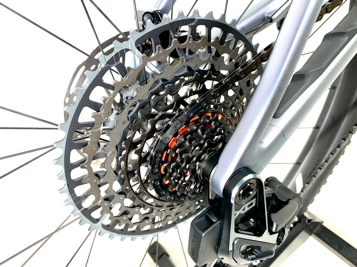 2026 Specialized Epic 8 Pro SRAM X0 AXS 1X12 Roval Carbon Wheels Size: Large (Preowned)