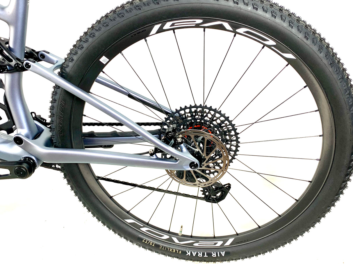 2026 Specialized Epic 8 Pro SRAM X0 AXS 1X12 Roval Carbon Wheels Size: Large (Preowned)