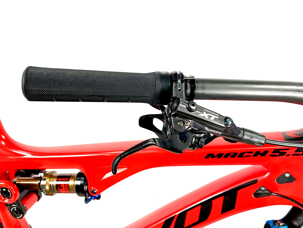 2018 Pivot Mach 5.5 Carbon 27.5 XX1 Eagle 12 Speed Reynolds Carbon Wheels Size: Large