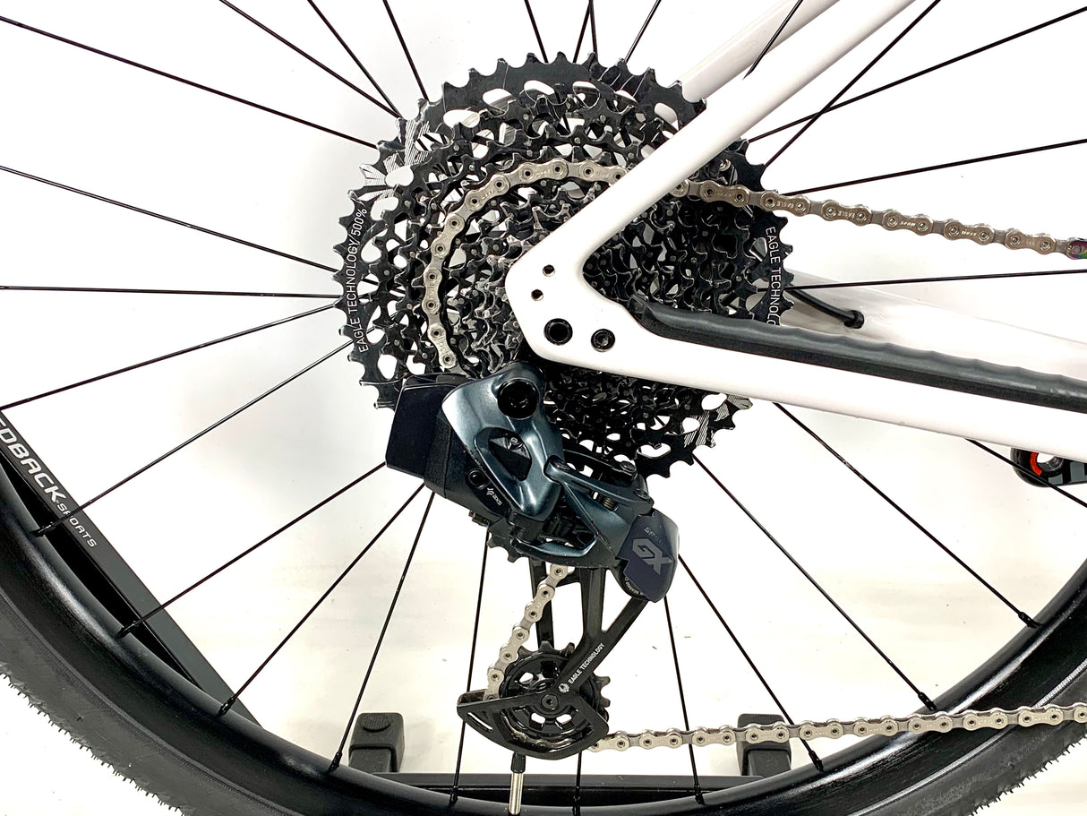 2021 Specialized Diverge Carbon Gravel Bike SRAM AXS 12 Speed Alloy Wheels Size: 54cm