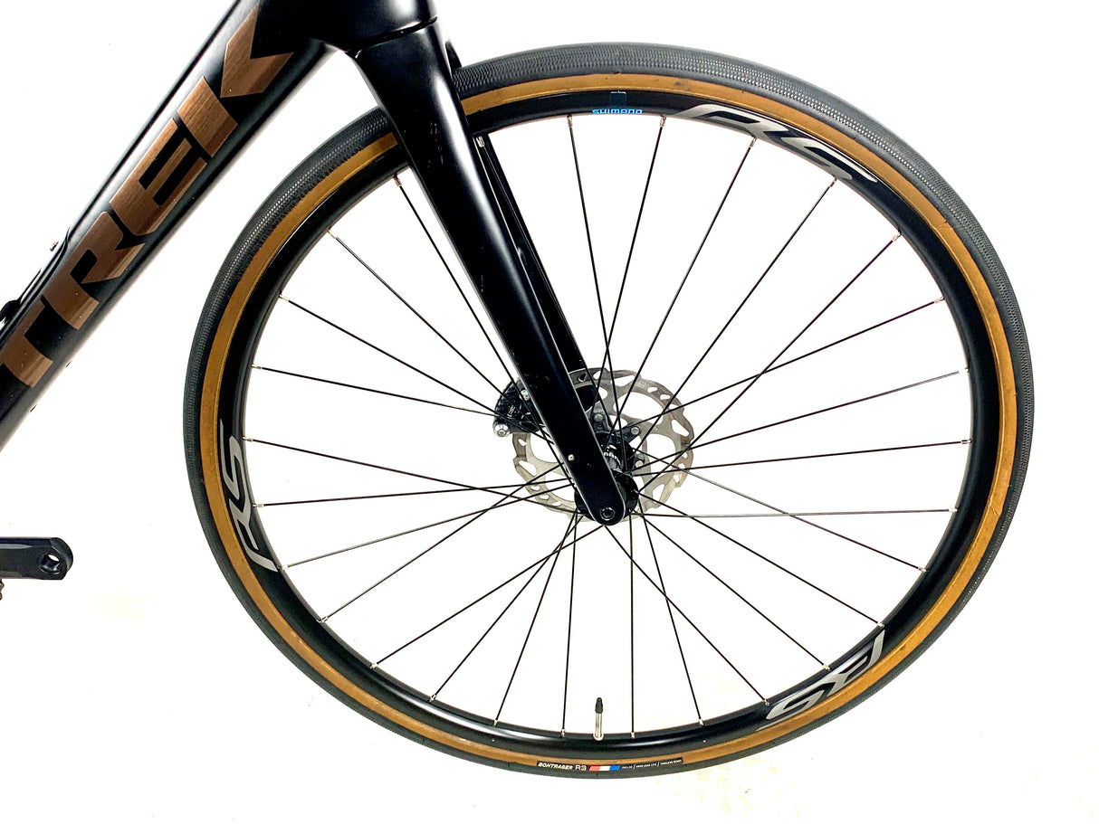 2021 Trek Domane SL 5 Disc Carbon Shimano 105 11 Speed Shimano Wheels Size: 52cm