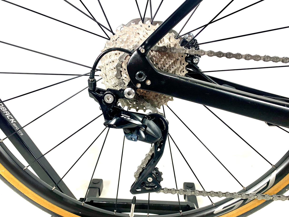 2021 Trek Domane SL 5 Disc Carbon Shimano 105 11 Speed Shimano Wheels Size: 52cm