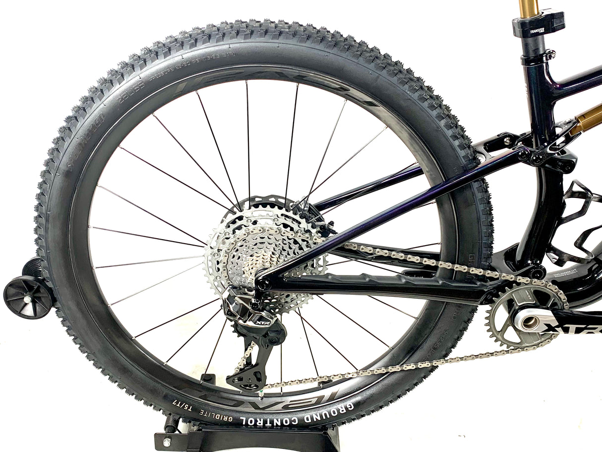 2026 Specialized S-Works Epic 8 Evo XTR Di2 1X12 Roval Carbon Wheels Size: M (Preowned)