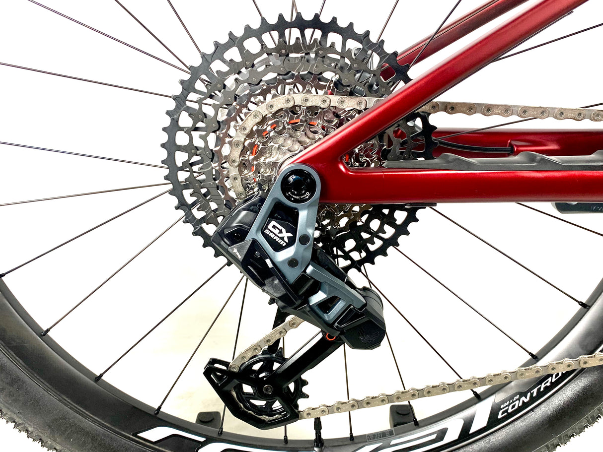 2024 Specialized Epic 8 Expert SRAM GX AXS Size: Medium (Preowned)