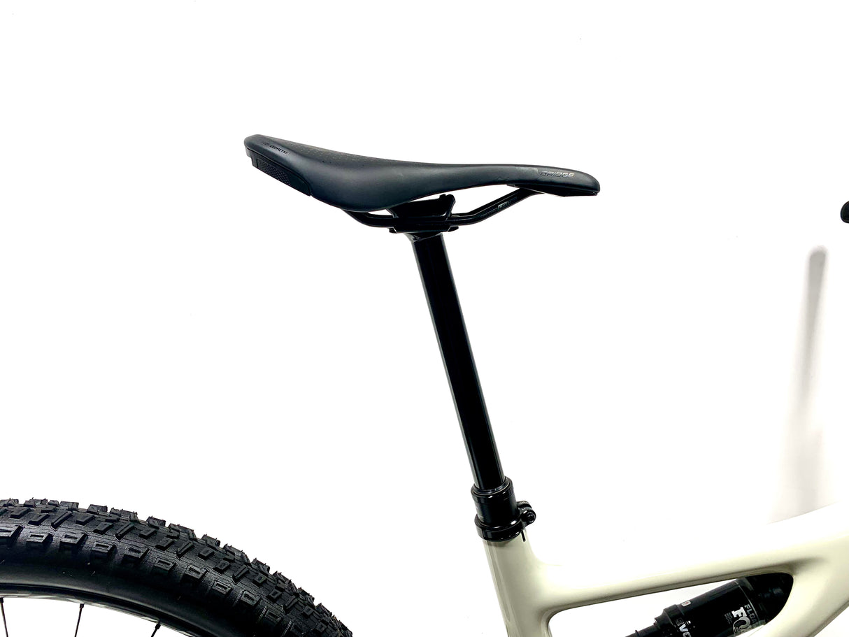 2022 Specialized Stumpjumper Expert 29 SRAM XO1 1X12 Size: S5 (Preowned)