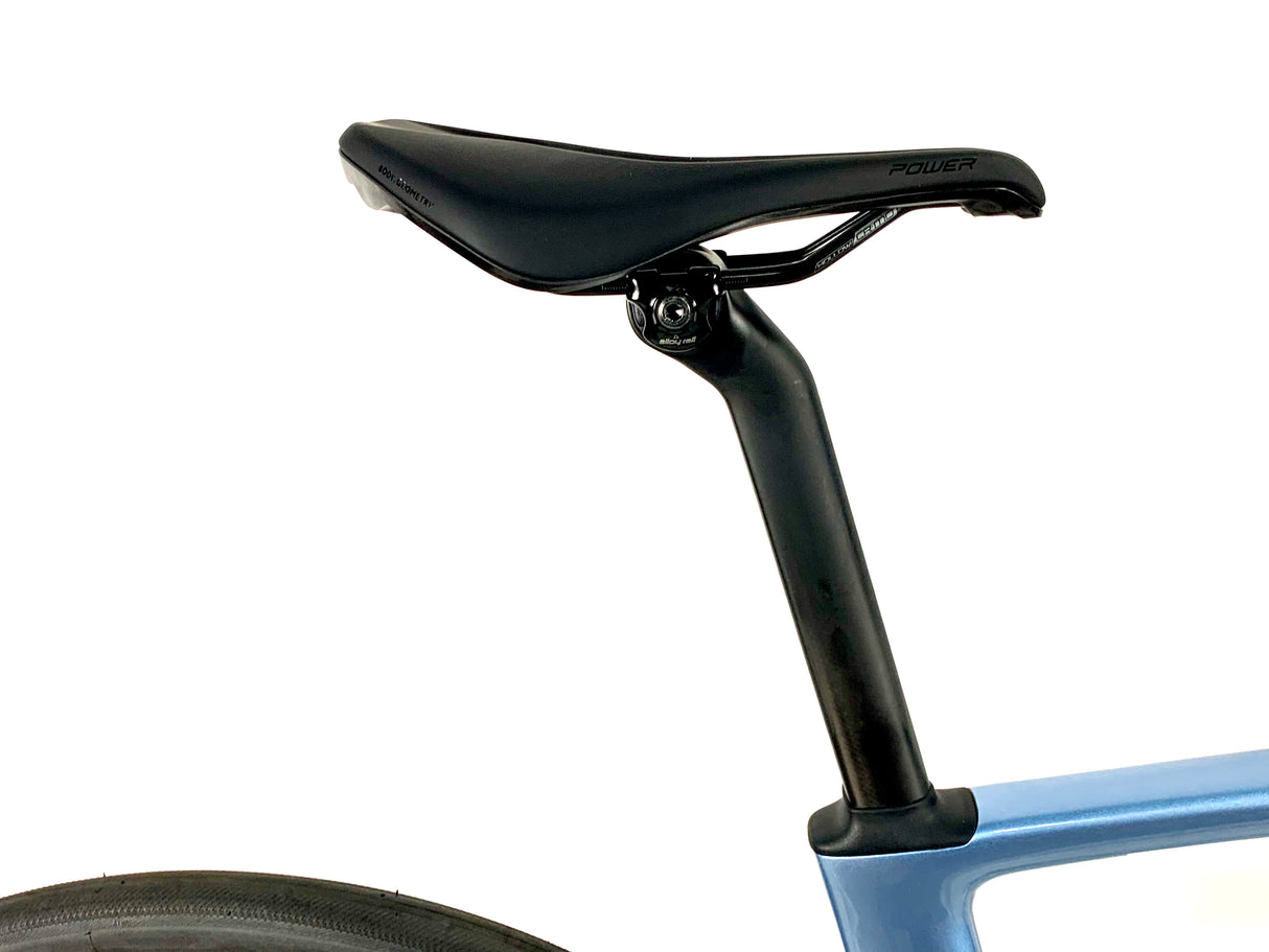 2026 Specialized Roubaix SL8 Comp Carbon Shimano 105 Di2 Size: 56cm (Preowned)