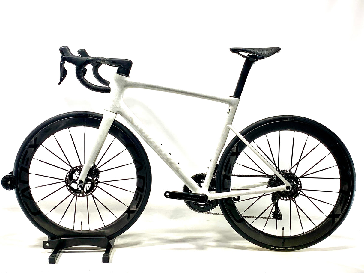 2025 Specialized S-Works Tarmac SL8 Dura Ace 2X12 Size: 58cm (Preowned)