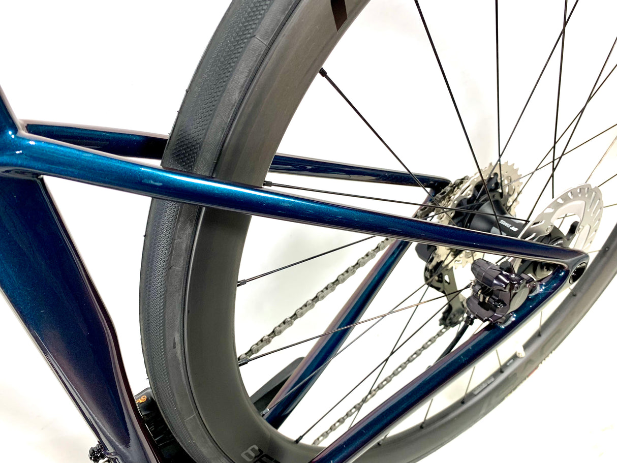 2025 Specialized S-Works Tarmac SL8 Ultegra Di2 Roval Carbon Wheels Size: 61cm (Preowned)