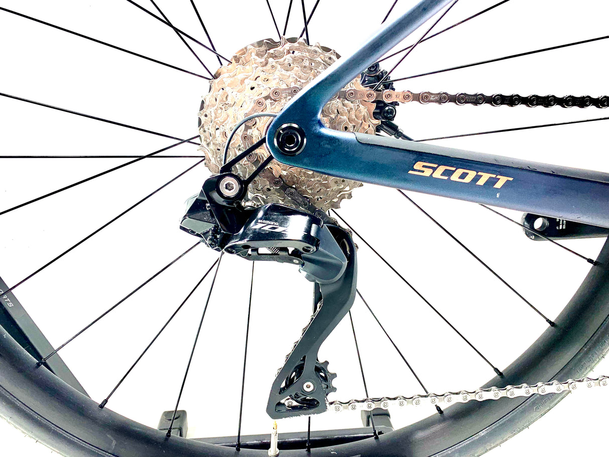 2024 Scott Contessa Addict Shimano 105 Di2 Size: 49cm (Preowned)