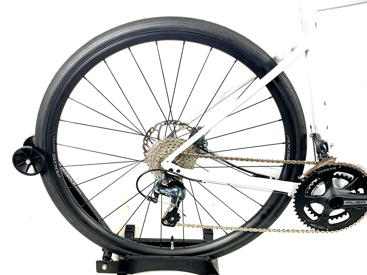 2025 Specialized Allez Sport E5 Alloy Road Bike Shimano 10-Speed Size: 56cm